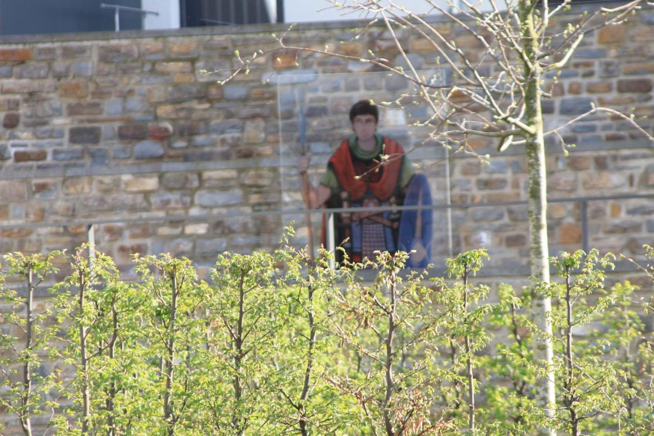 Fe Wo Am Alten Rathaus Andernach Bagian luar foto