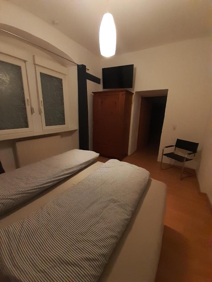 Fe Wo Am Alten Rathaus Andernach Bagian luar foto